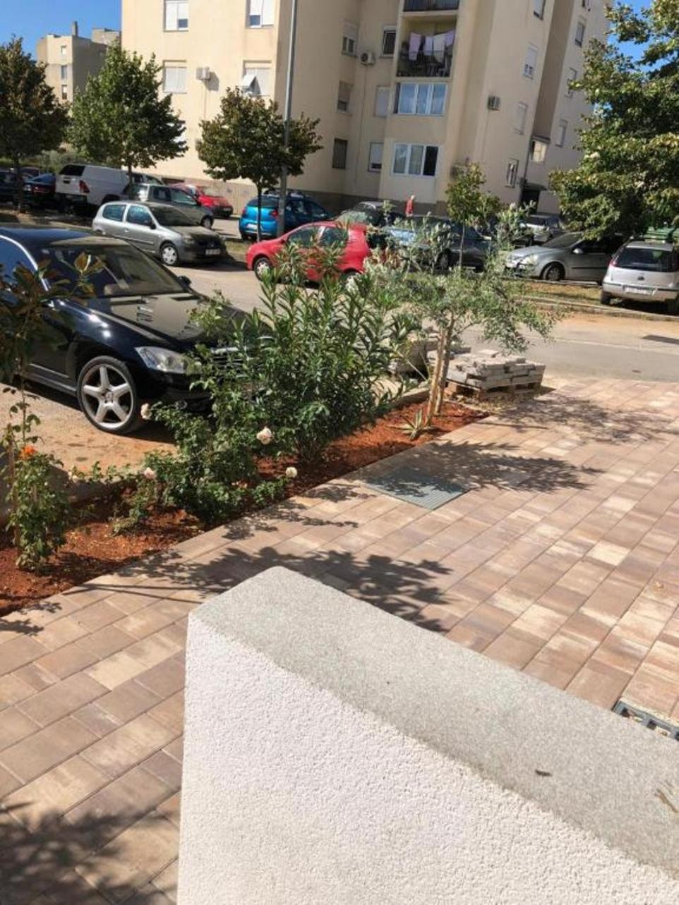 Apartments Mikulic 扎达尔 外观 照片